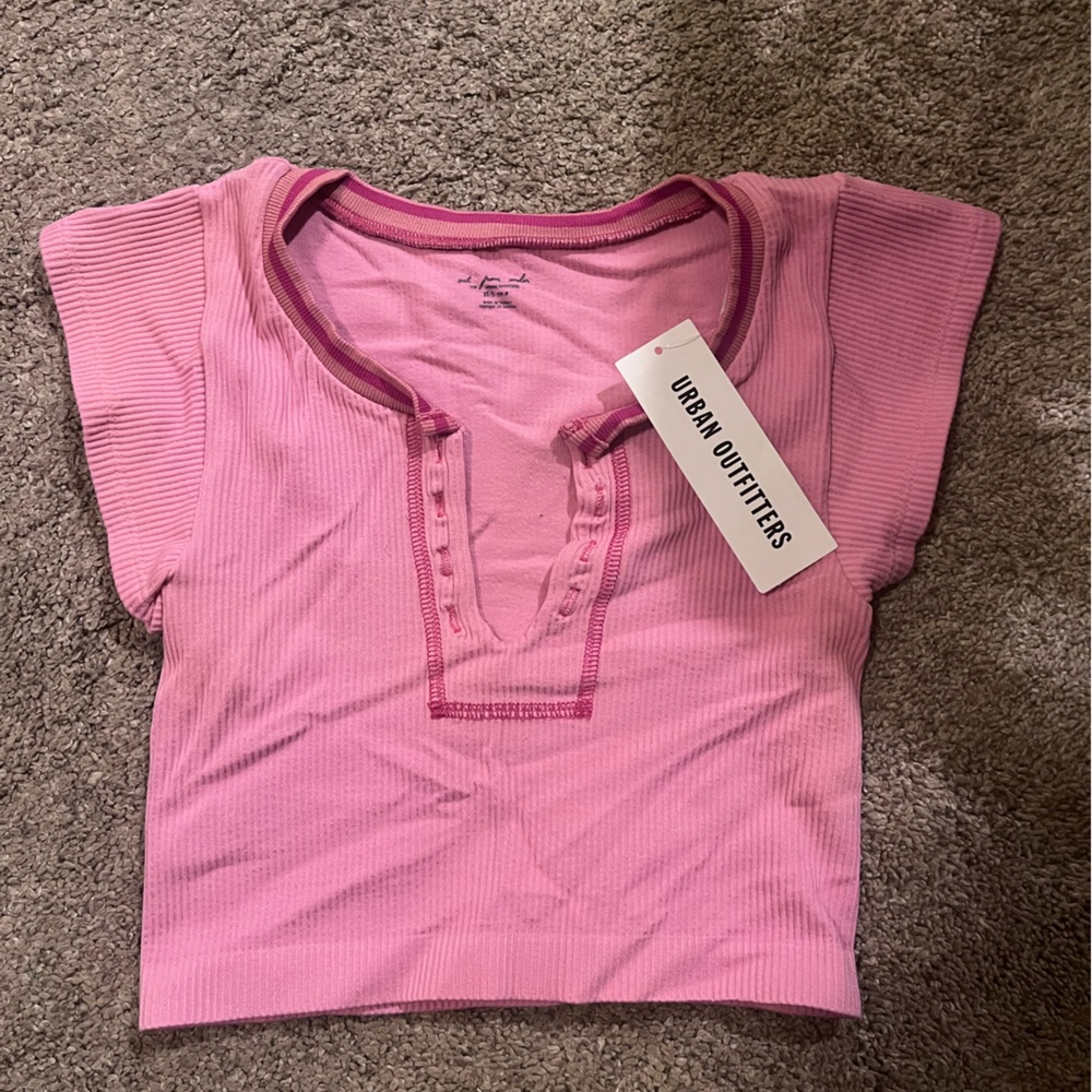 URBAN OUTFITTERS GO FOR GOLD TOP